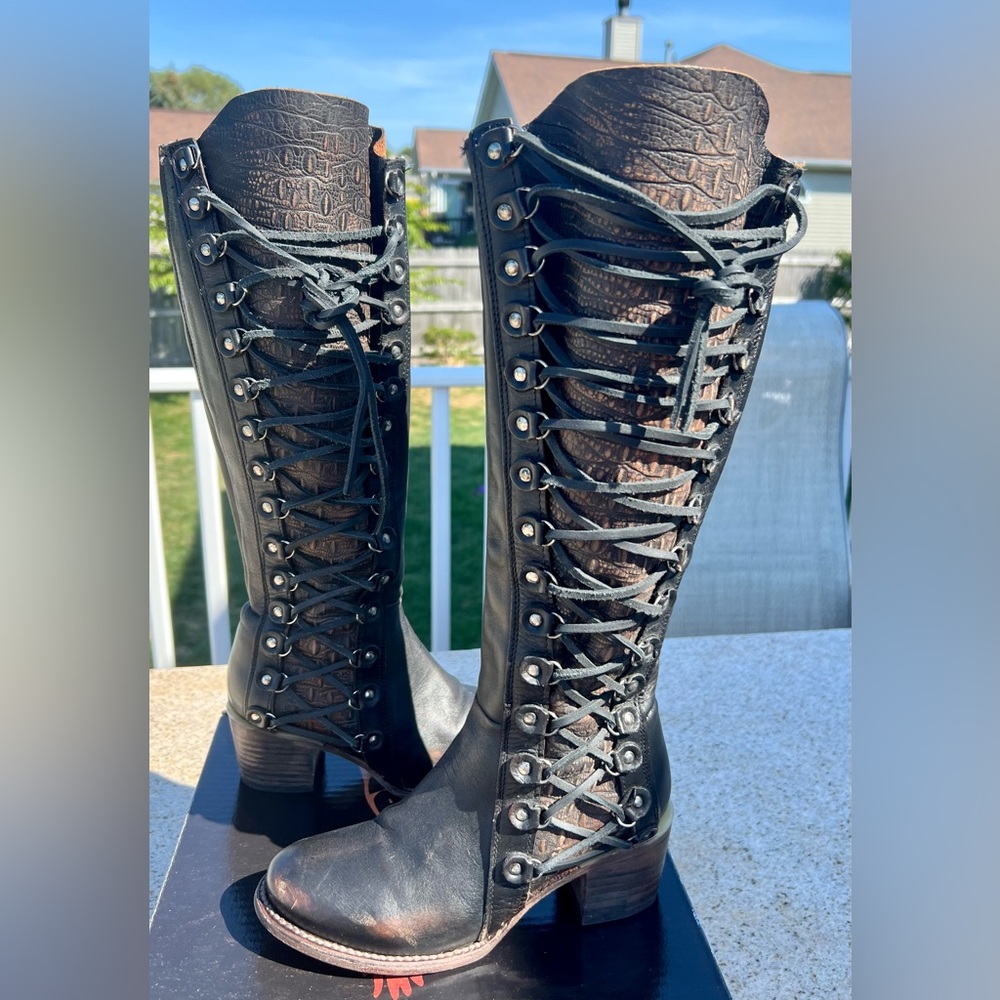 Freebird Chapelle boots size 7 - Picture 1 of 6